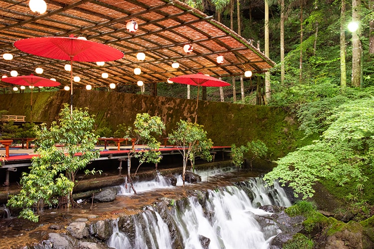 【公式】料理旅館 ひろ文｜京都貴船随一の川床｜貴船神社結社すぐ隣